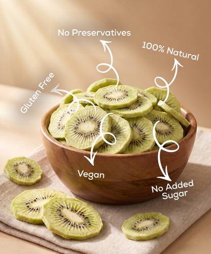 Moon Freeze Dried Kiwi by Themoonstoreindia: 100% natural kiwi slices in a wooden bowl, rich in vitamin C and fiber. Gluten free, vegan, no preservatives, no added sugar.